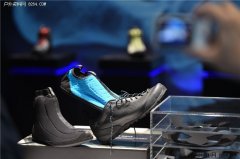 Arc‘teryx全新鞋品2015年将登陆1000家店铺